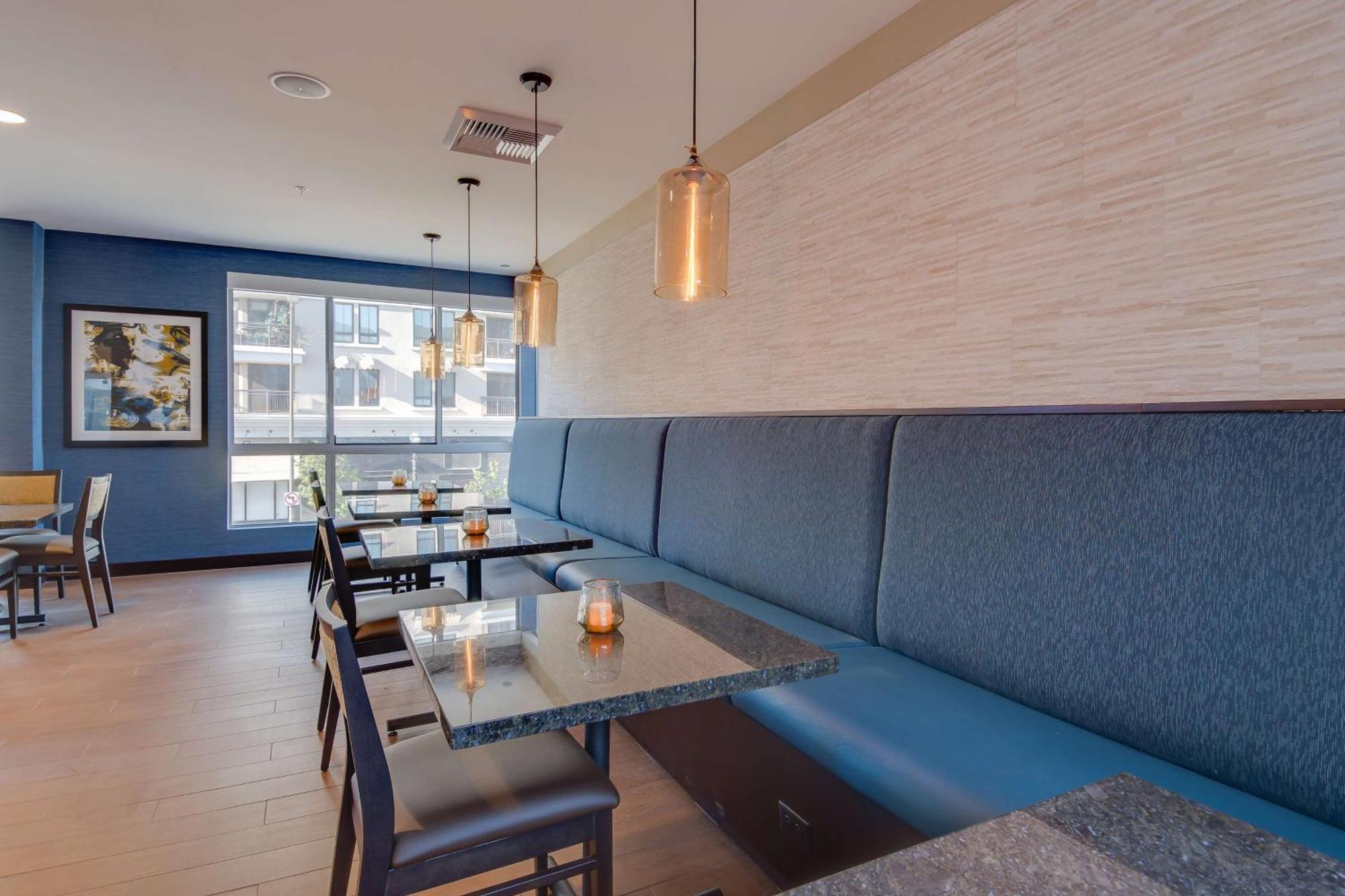 Hampton Inn & Suites Los Angeles - Γκλέντεϊλ Εξωτερικό φωτογραφία