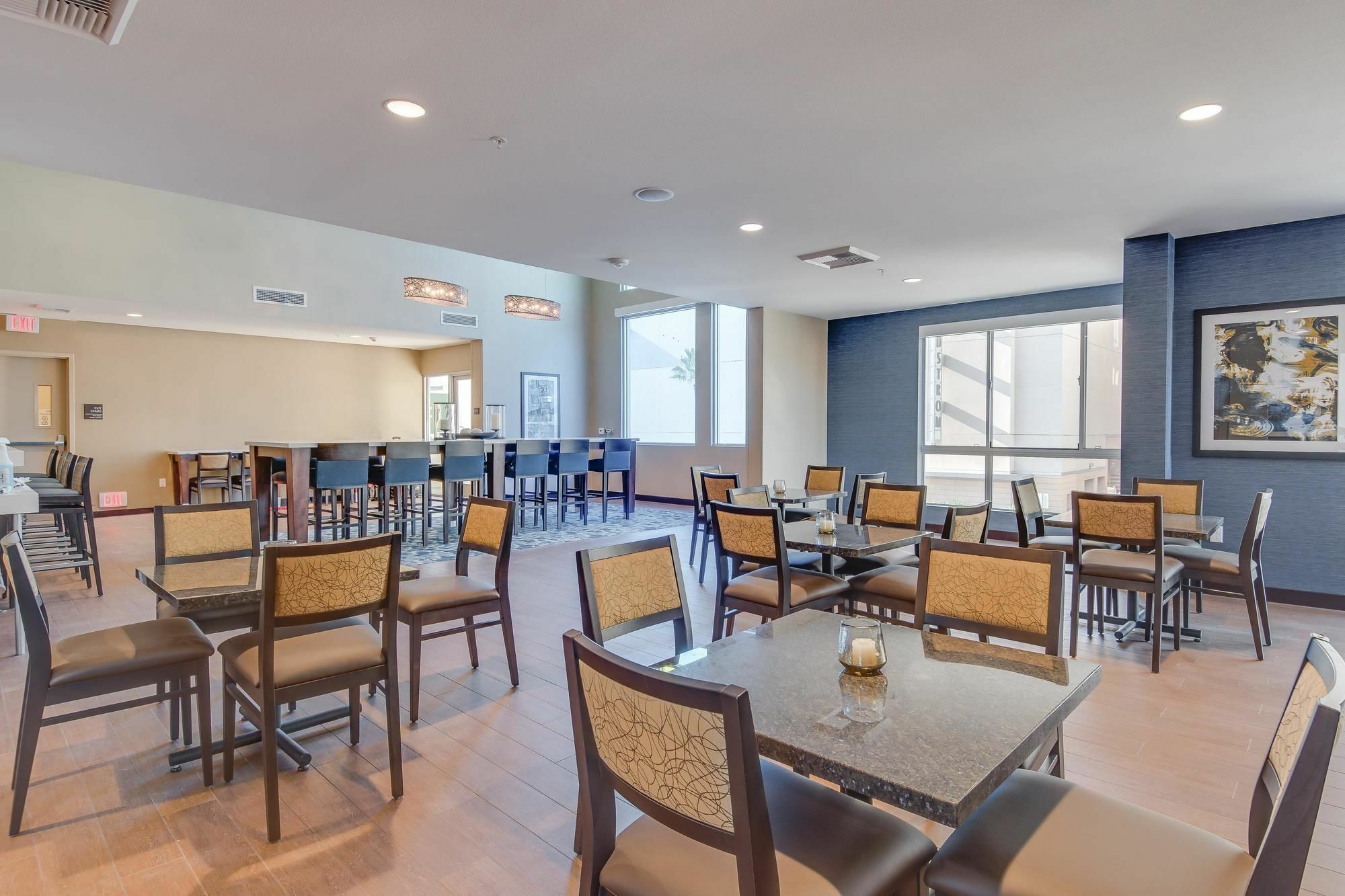 Hampton Inn & Suites Los Angeles - Γκλέντεϊλ Εξωτερικό φωτογραφία