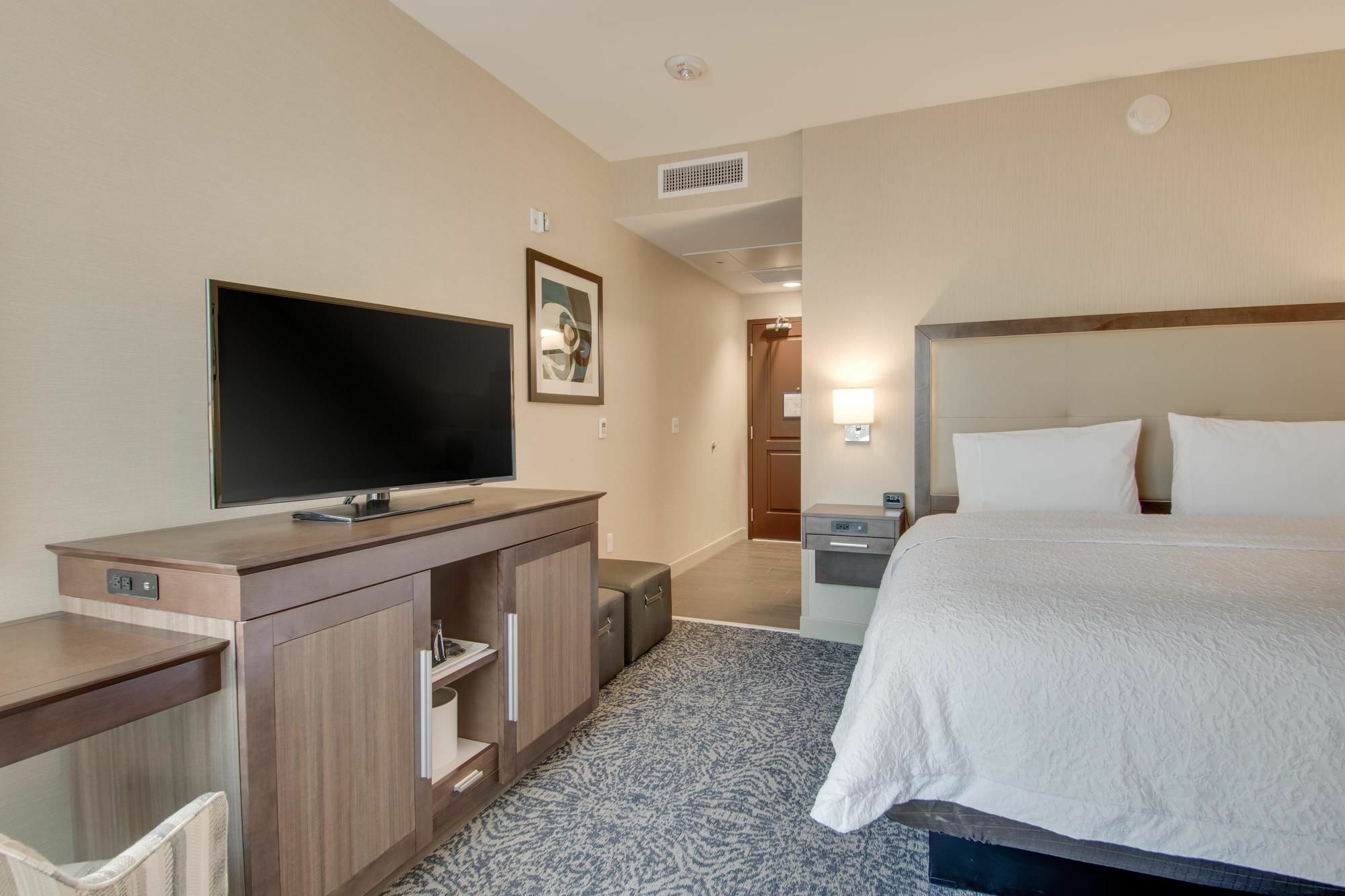Hampton Inn & Suites Los Angeles - Γκλέντεϊλ Εξωτερικό φωτογραφία
